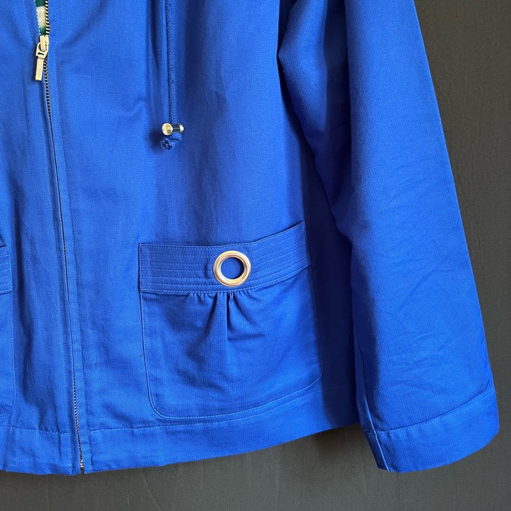 Tank & Jacket - Picture 4 of 11